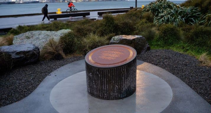Wellington Writers Walk celebrates te reo Māori sculpture
